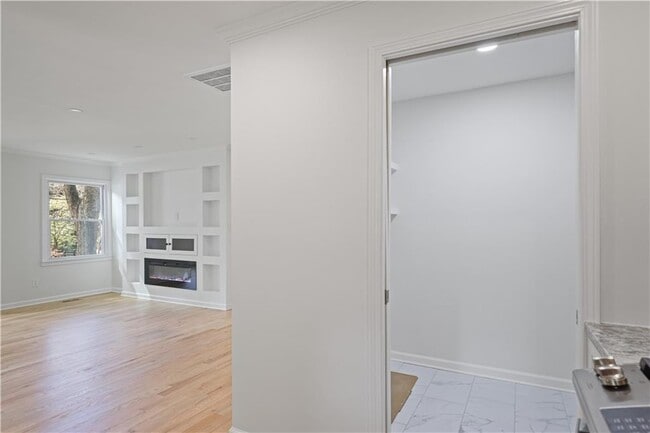 Building Photo - 1967 Sumter St NW