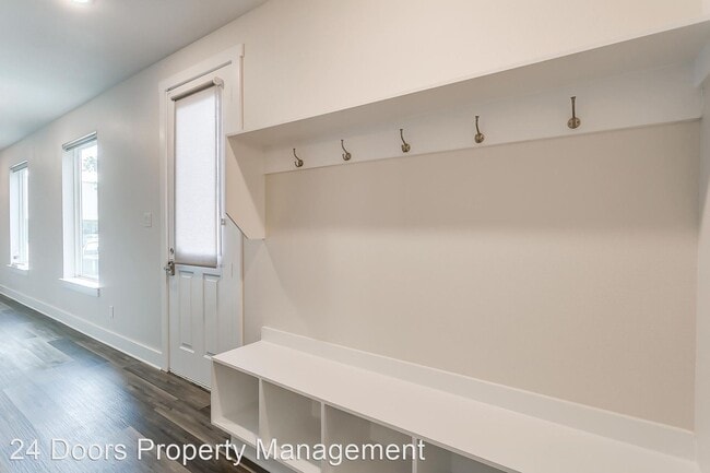 Building Photo - 5 br, 5.5 bath House - 3129 McCart