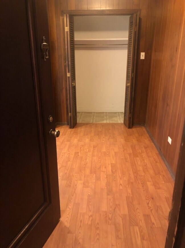 New King Edward Apartments 4601 Bayard St Pittsburgh PA 15213