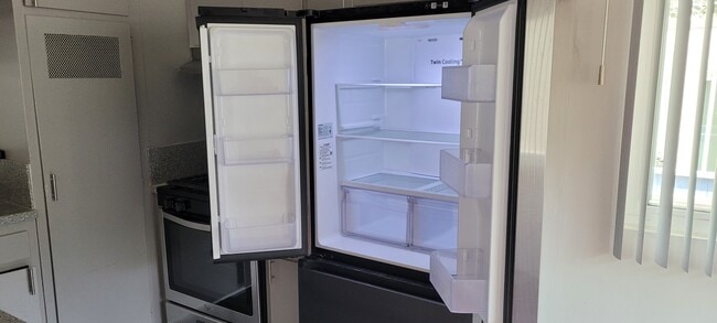 Refrig - 1850 Pacific Coast Hwy