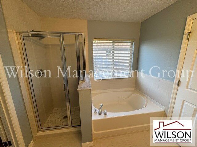 Building Photo - 413 Country Cottage Ln