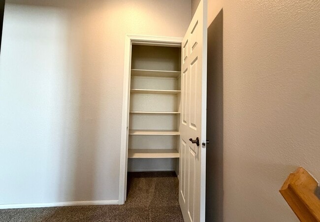 Building Photo - 4006 Craven Rd