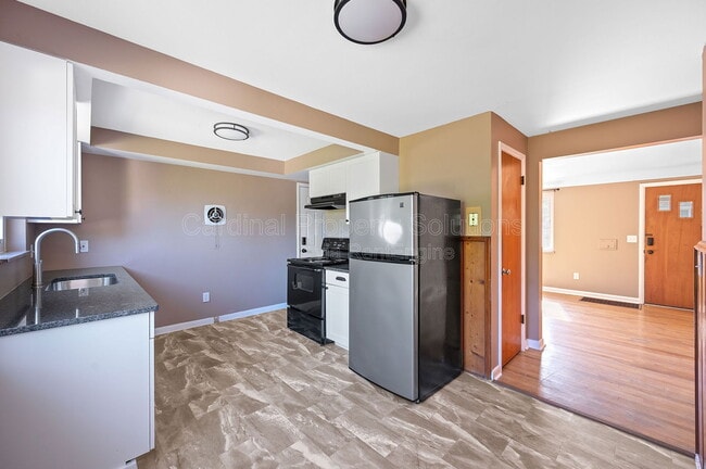 Building Photo - 4057 Lee Ct