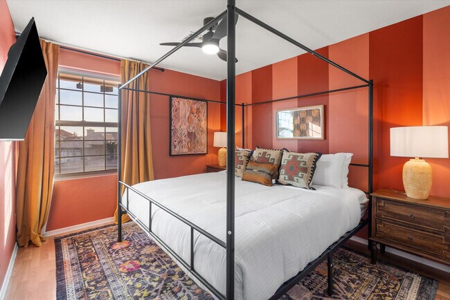 Building Photo - 7804 W Pershing Ave