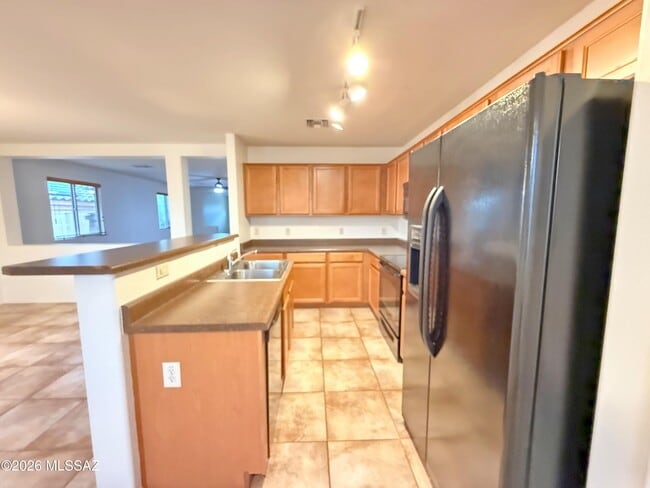 Building Photo - 4689 W Cepa Ln