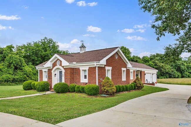Building Photo - 1217 Indian Creek Rd NW