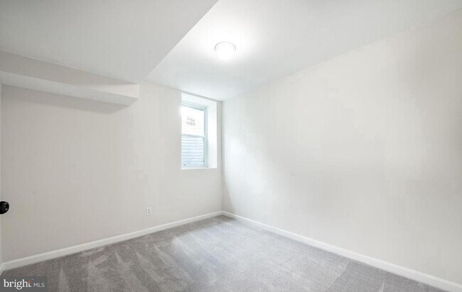 Building Photo - 6921 Scotch Dr
