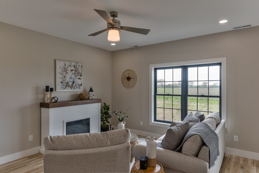 Building Photo - 625 Layne Dr