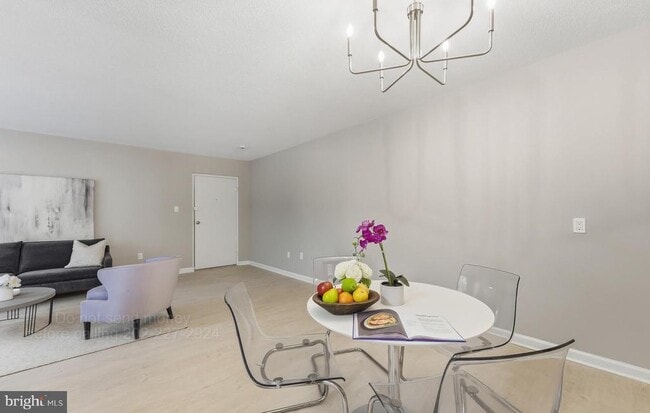 Building Photo - 3829 Hamilton St