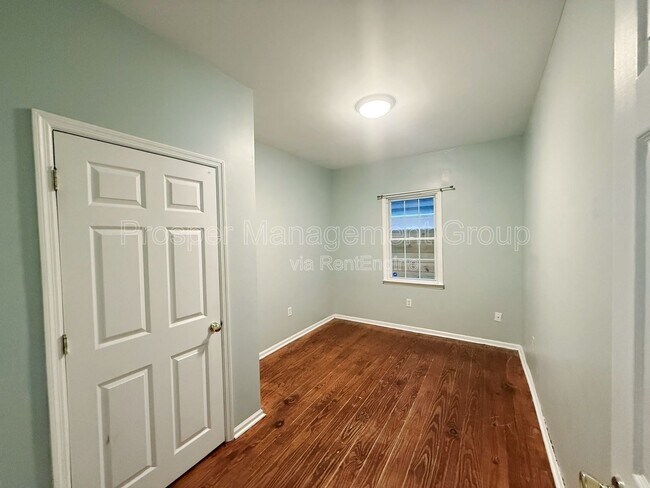 Building Photo - 4 Woodall Court