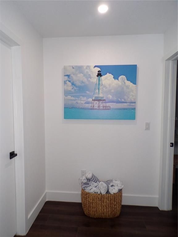Building Photo - 1802 Los Alamos Dr
