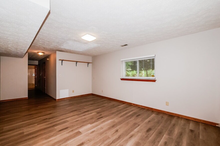 Building Photo - 1750 Catalano Dr