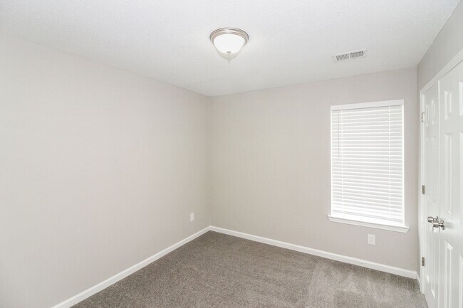 Building Photo - Beautiful Home for Rent in  Barry Farms Ph2 Subdivision!