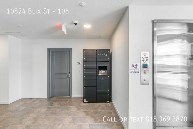 Building Photo - 10824 Blix St