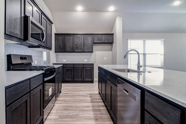Building Photo - 5403 Big Thicket Ln