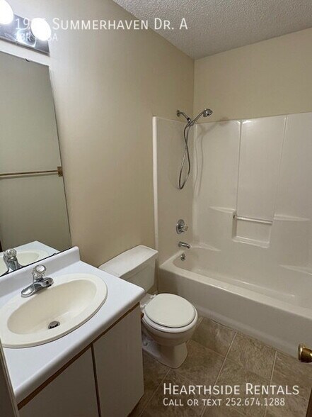 Building Photo - 1995 Summerhaven Dr