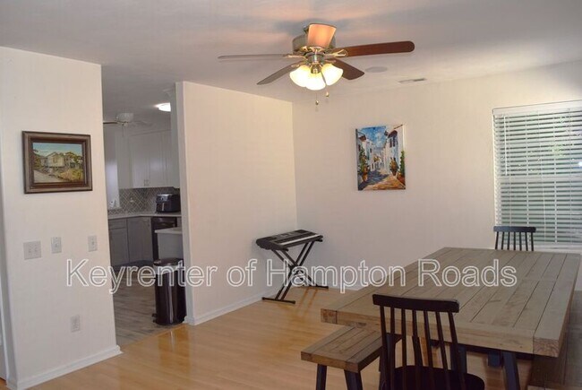 Building Photo - 1125 Lady Ashley Dr