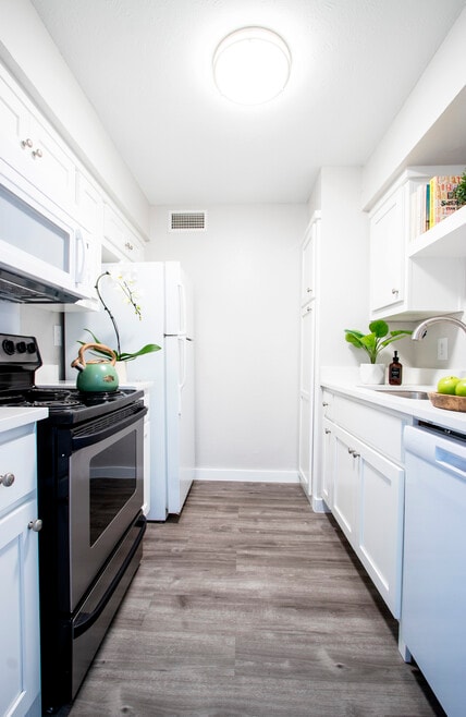 Building Photo - Gazebo Apartments (Denton, Tx)