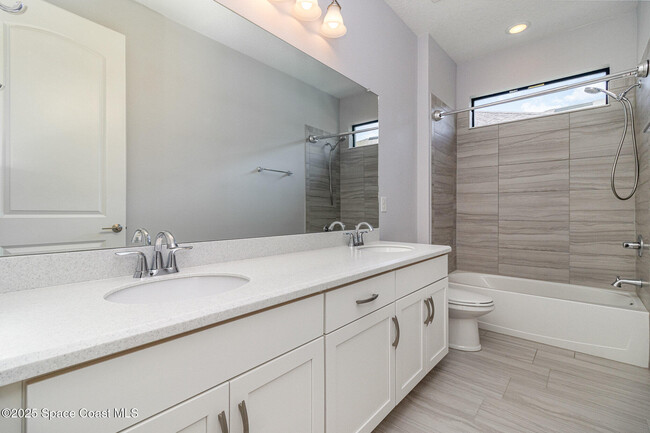 Building Photo - 2991 Casterton Dr