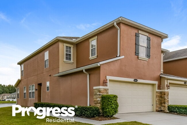Building Photo - 6055 Bartram Village Dr