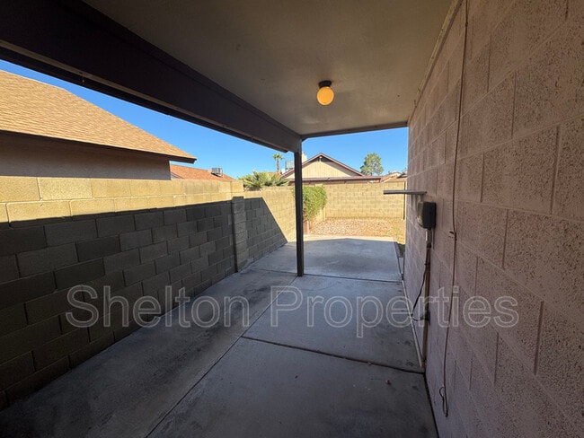 Building Photo - 7328 W Cherry Hills Dr