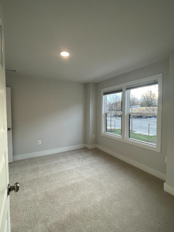 Building Photo - 9475 Pinkman Rd