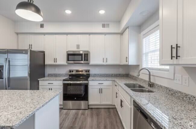 Building Photo - 108 A Aviator Cir