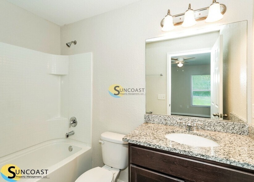 Building Photo - 33 Juniper Pass Dr