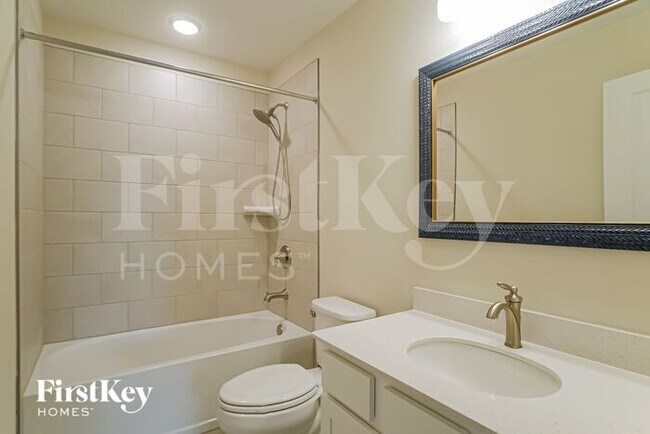 Building Photo - 92 Vicksburg Dr