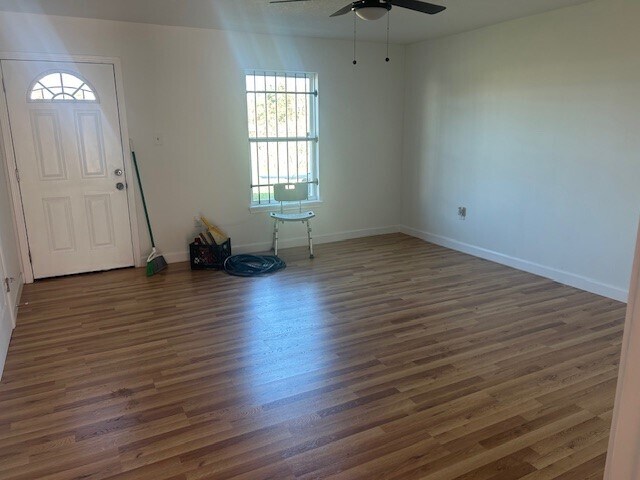 Building Photo - 5803 Yorkwood St