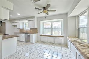Building Photo - 2922 Lakefield Way