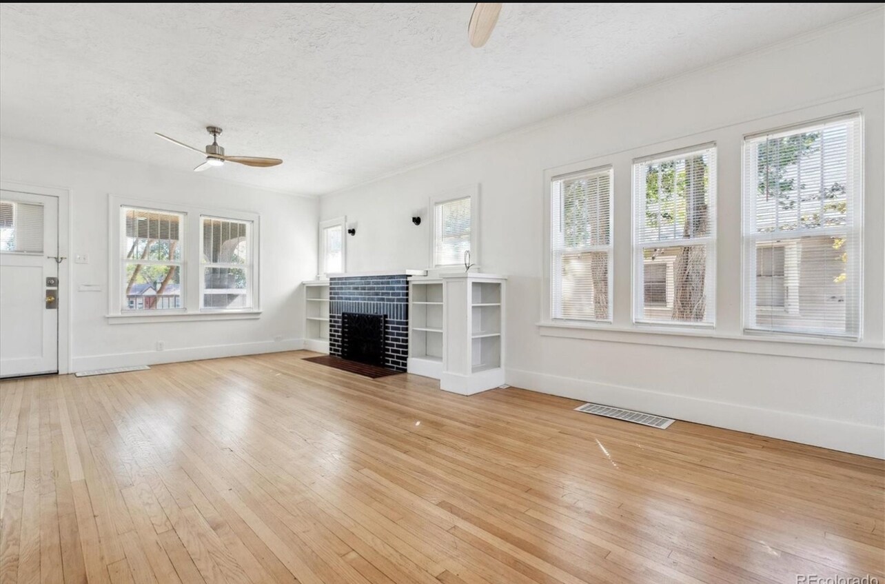 Building Photo - 2029 8th Ave