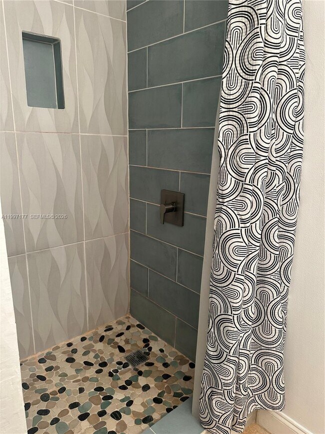 Building Photo - 9724 SW 142nd Pl