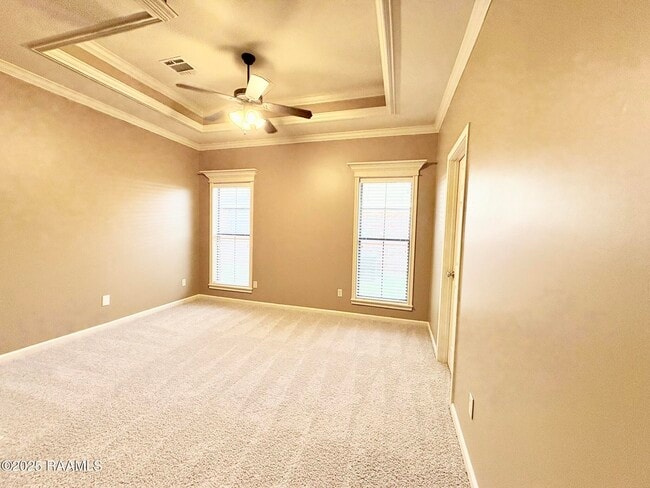 Building Photo - 121 Troubadore Dr