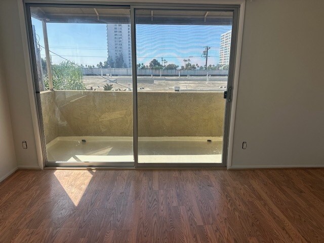 Building Photo - 2728 3rd St