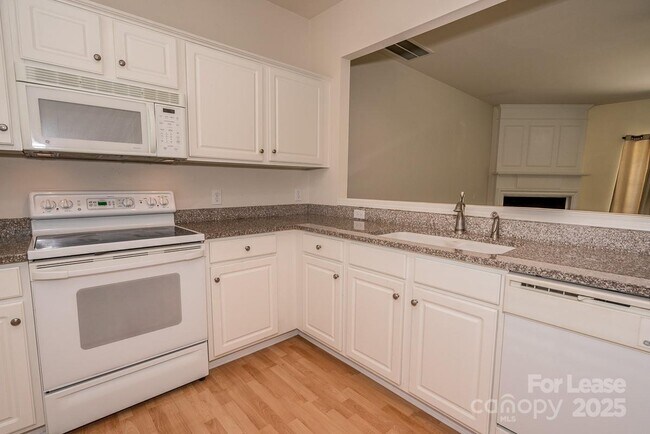 Building Photo - 6937 Rothchild Dr