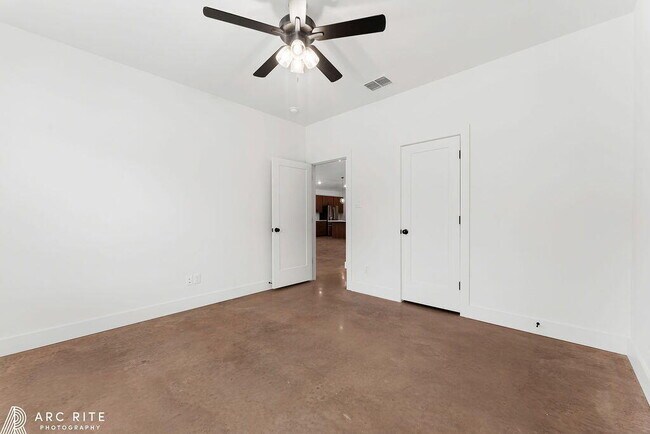 Building Photo - 4529 22nd Pl