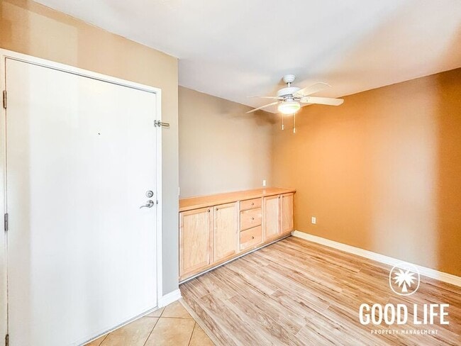 Building Photo - 4860 Rolando Ct