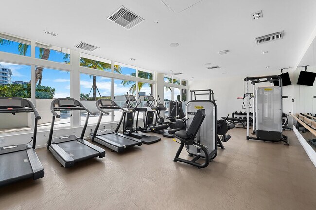 Building Photo - 701 N Fort Lauderdale Beach Blvd