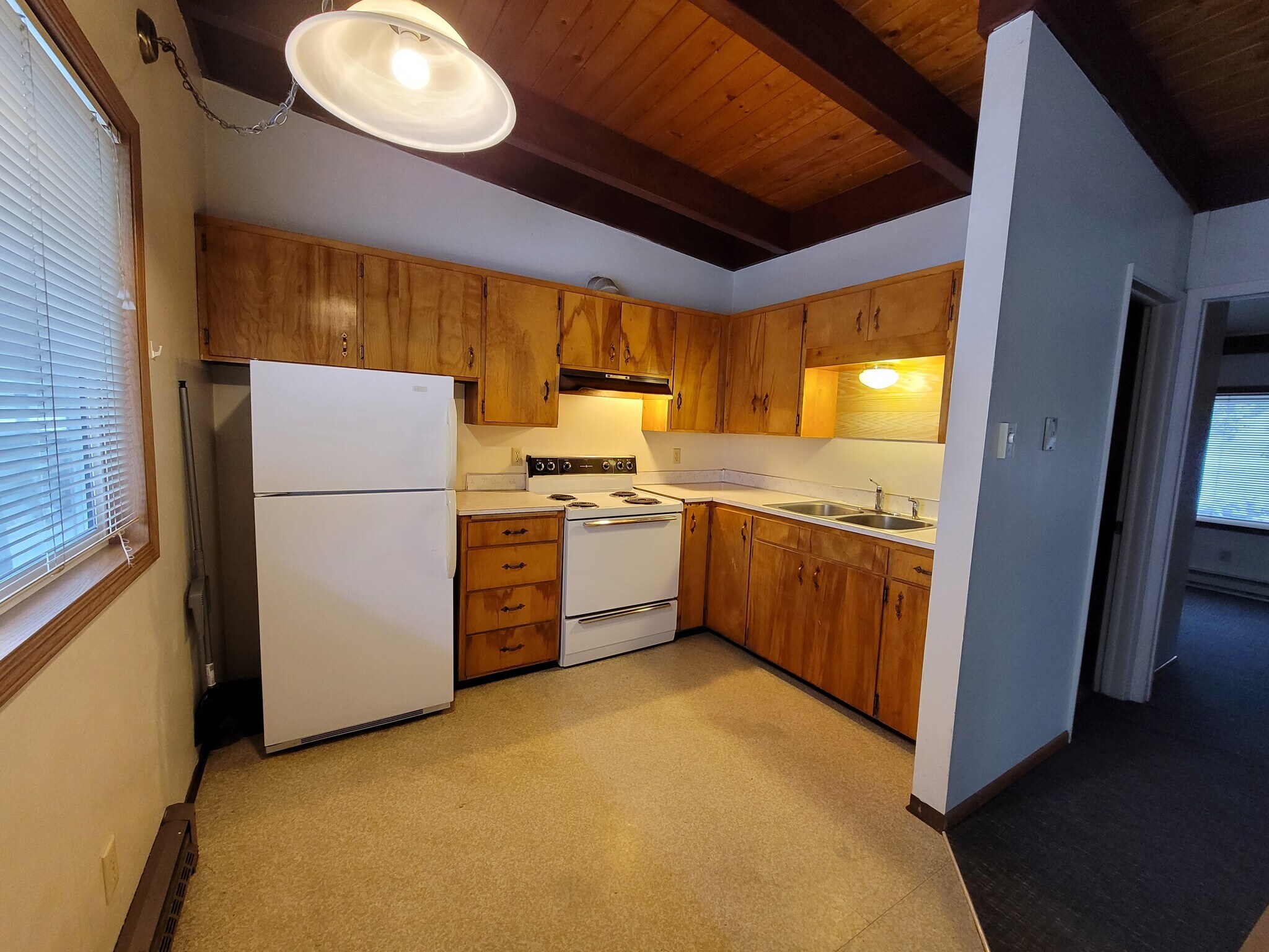 Building Photo - 1320 Linda Ln