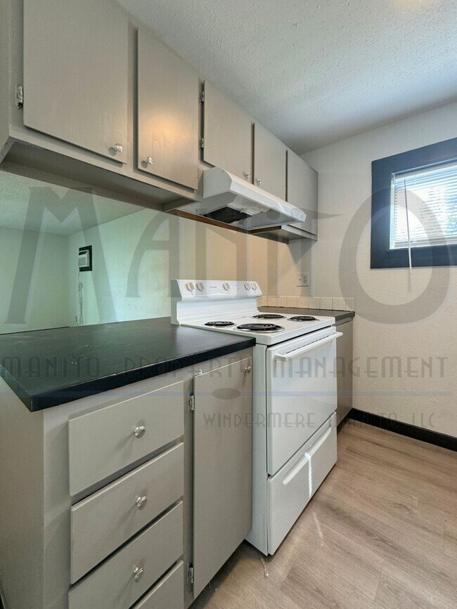Building Photo - Charming 1bed 1 bath in Whitworth Area