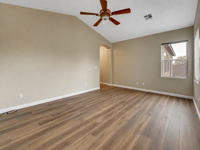 Building Photo - Anthem Gem with 3-Car Garage & Spacious Backyard