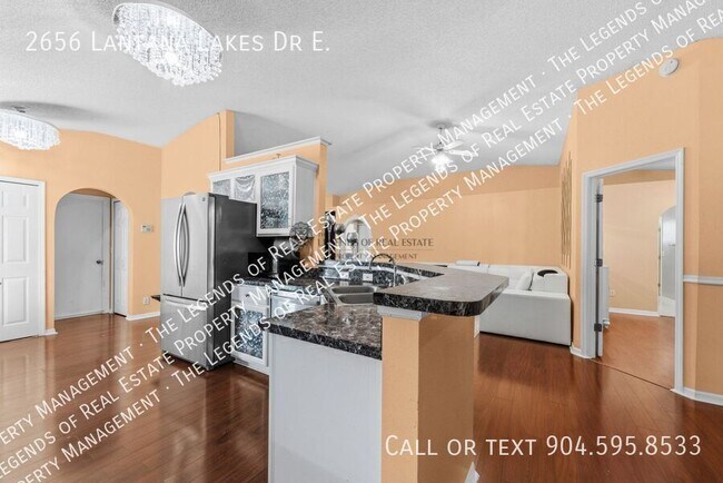 Building Photo - 2656 Lantana Lakes Dr E