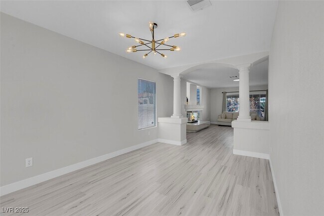 Building Photo - 3604 N Campbell Rd