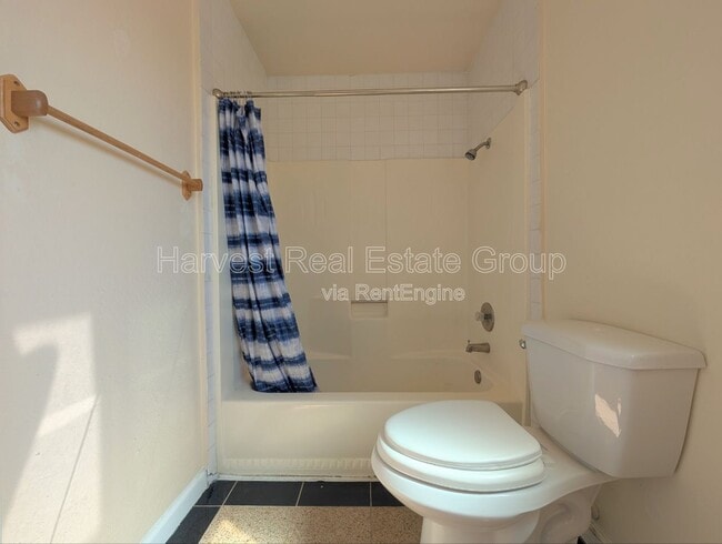 Building Photo - 5160 Ramsgate Dr
