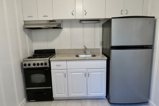 Building Photo - 124