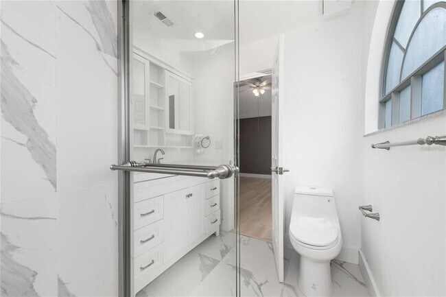 Building Photo - 2727 N Poinciana Blvd