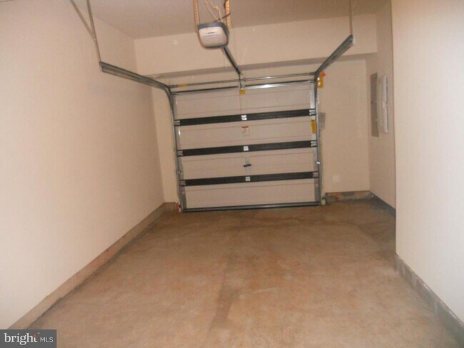 Building Photo - 20571 Milbridge Ter