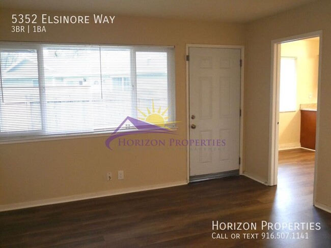 Building Photo - 3 Bed 1 Bath 1,006 sqft Duplex in Fair Oaks