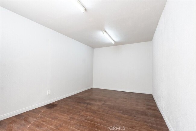 Building Photo - 14043 Mystic St